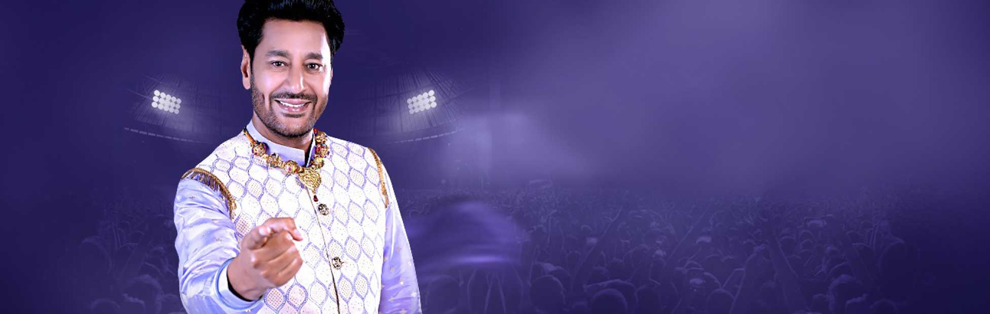 Harbhajan Maan posing for image