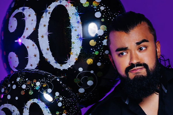 neel with 30th Balloon