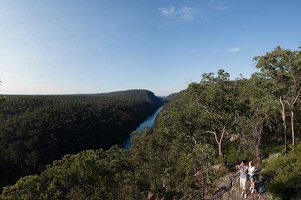 A view of the mountains and Nepean River